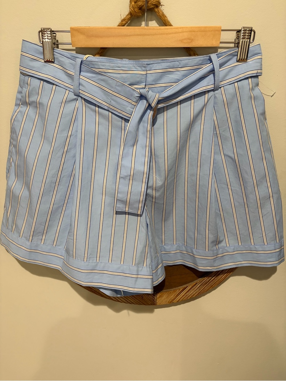 Zara Striped Tie-Waist Women's Shorts in Light Blue/ size medium